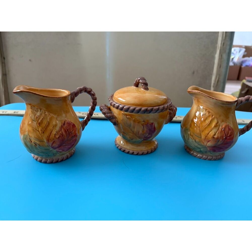 vtg Gibson every day hand painted leaf design creamer and sugar set